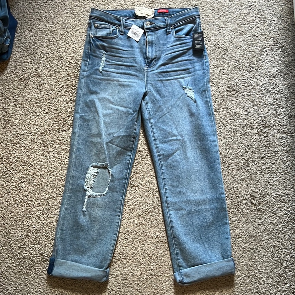 NEVER WORN Altar’d State Girlfriend Jeans